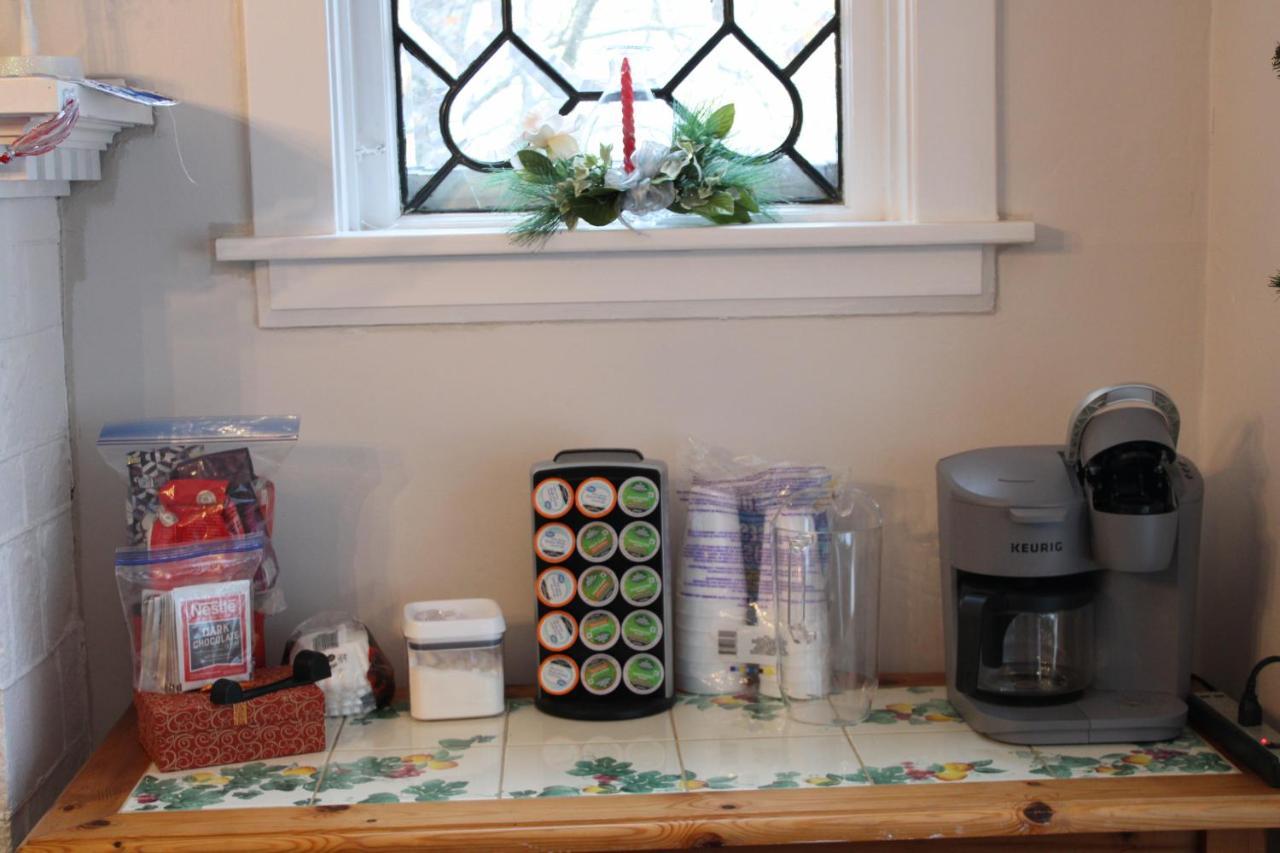 The Hillside B&B. Home W/ Breakfast Service! 威斯康星戴尔 外观 照片