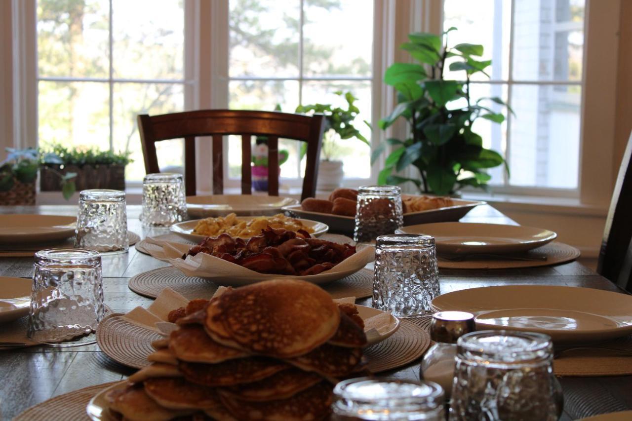 The Hillside B&B. Home W/ Breakfast Service! 威斯康星戴尔 外观 照片