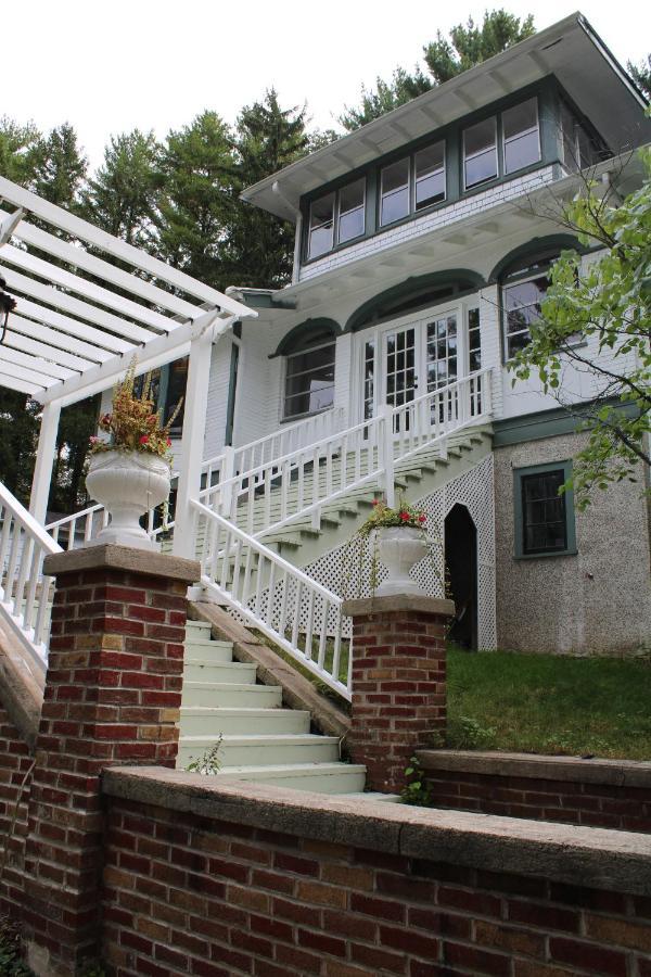 The Hillside B&B. Home W/ Breakfast Service! 威斯康星戴尔 外观 照片
