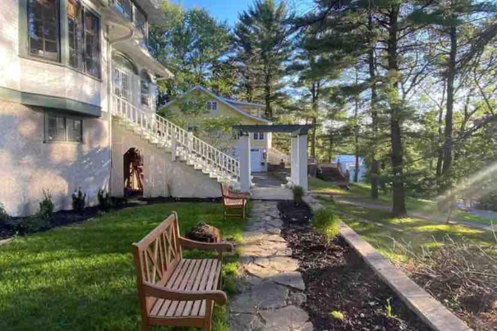The Hillside B&B. Home W/ Breakfast Service! 威斯康星戴尔 外观 照片