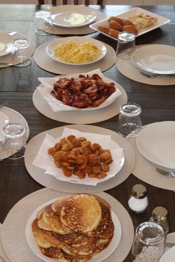The Hillside B&B. Home W/ Breakfast Service! 威斯康星戴尔 外观 照片